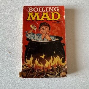 Mad Vintage Magazine Paperback Book o